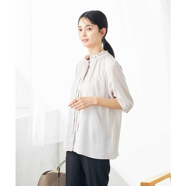 グレージュ | フリルネックボウタイブラウス | a.v.v【WOMEN】