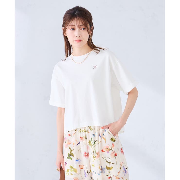 ホワイト | 大人のクロップド刺繍Tシャツ【UVカット・接触冷感】 | a.v.v【WOMEN】