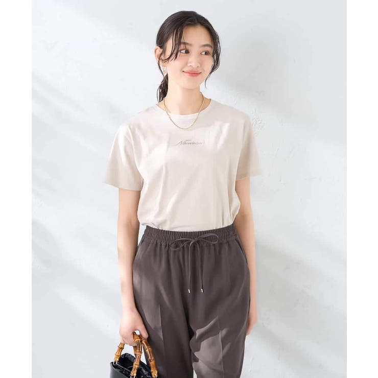 グレージュ | 【UVカット/接触冷感】コンパクトロゴTシャツ | a.v.v【WOMEN】