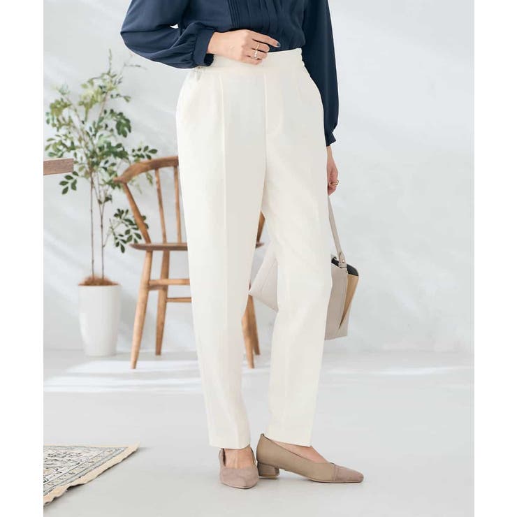 ホワイト | 【イージーケア/洗える/ストレッチ】裏起毛美ラクるスッキリ見えテーパードパンツ | a.v.v【WOMEN】