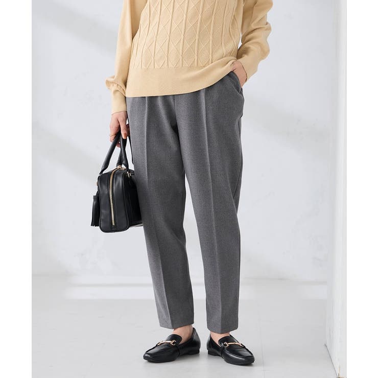 グレー | 【イージーケア/洗える/ストレッチ】裏起毛美ラクるスッキリ見えテーパードパンツ | a.v.v【WOMEN】