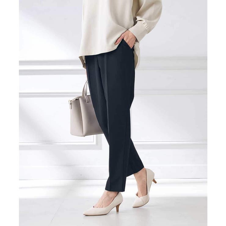 【イージーケア/ストレッチ】美ラクるスッキリ見えテーパードパンツ | a.v.v【WOMEN】 | 詳細画像1 