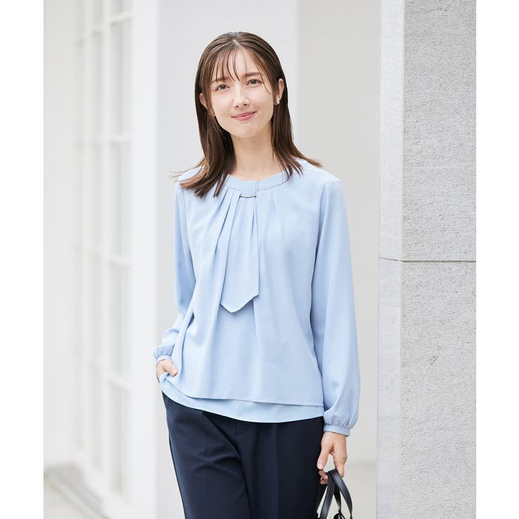 【洗える/ストレッチ】ボウタイメタルチャームブラウス | a.v.v【WOMEN】 | 詳細画像2 