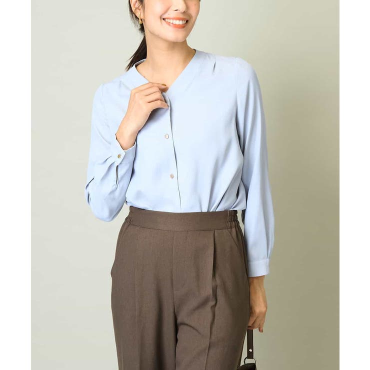 ライトブルー | Vネックタックブラウス | a.v.v【WOMEN】