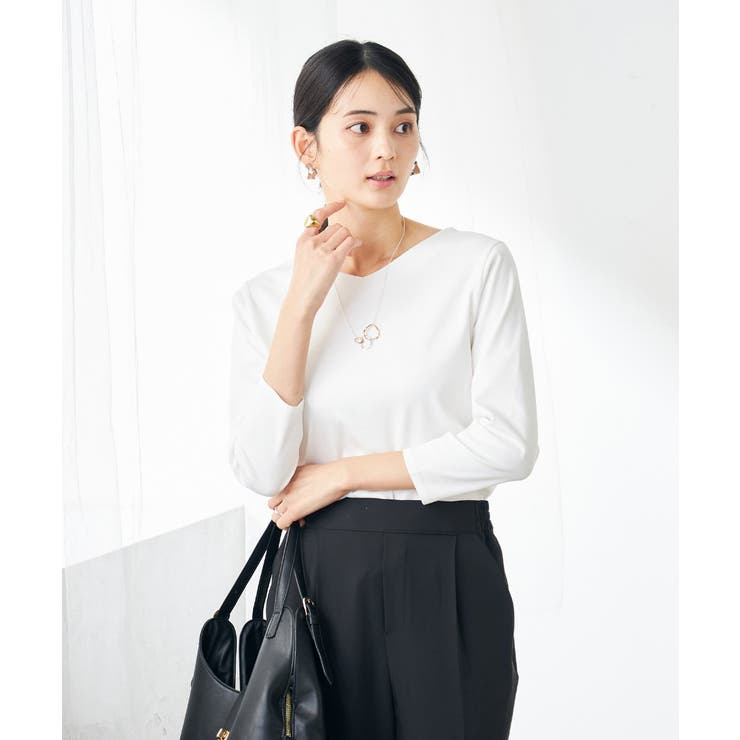 ホワイト | VネックスムースTシャツ | a.v.v【WOMEN】