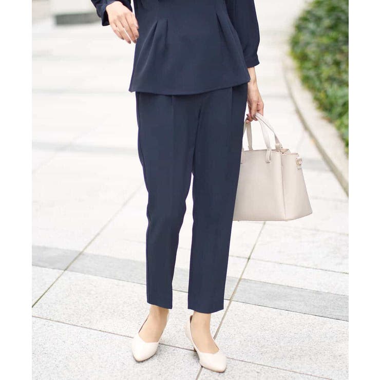 【洗える イージーケア】サテンストレッチスリムテーパードパンツ【セットアップ対応… | a.v.v【WOMEN】 | 詳細画像4 