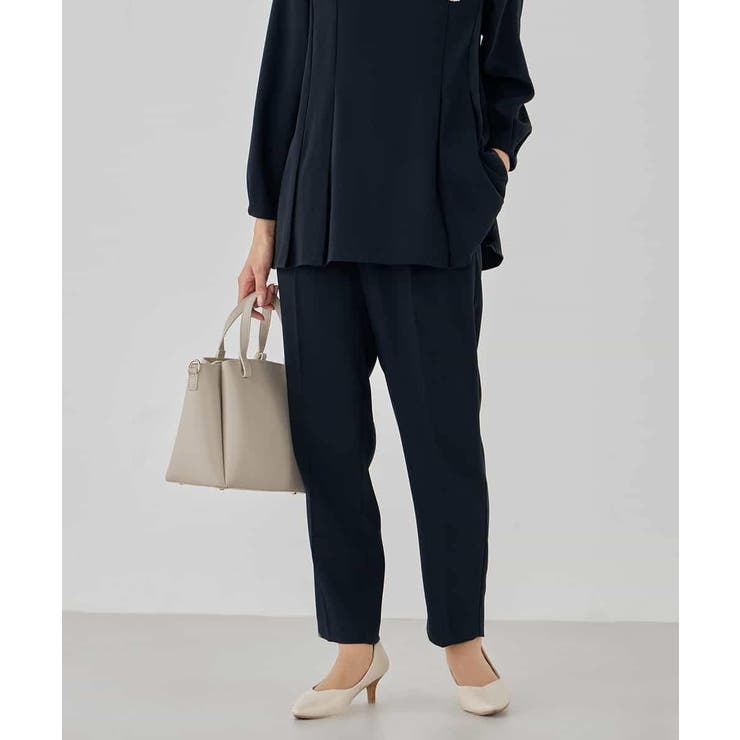 サテンテーパードパンツ【洗える/速乾/毛玉になりにくい/イージーケア】 | a.v.v【WOMEN】 | 詳細画像1 