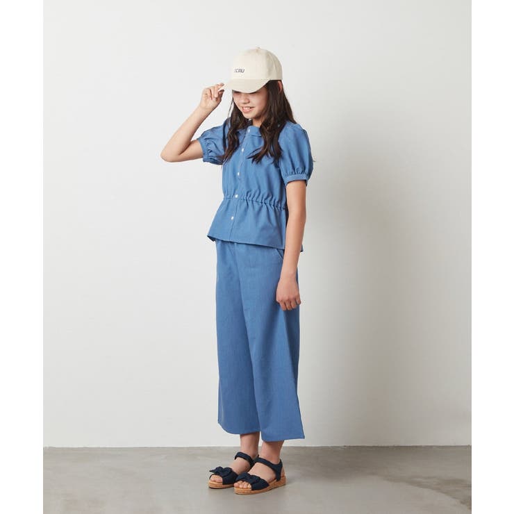 新品タグ付き　a.v.v ペプラムブラウス・パンツセットアップ 新品タグ付き a.v.v ペプラムブラウス・パンツセットアップ