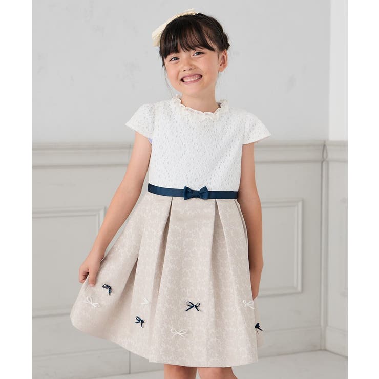 ベージュ | フラワージャガードフィット＆フレアワンピース | a.v.v【KIDS】