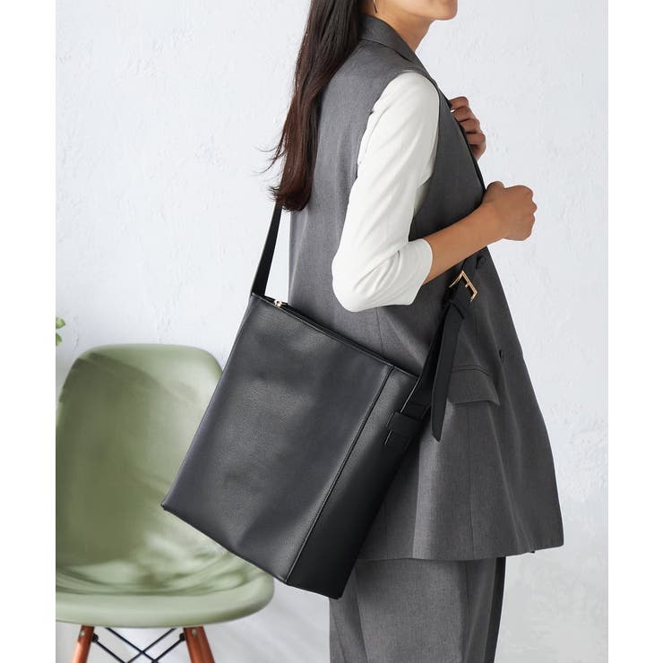ブラック | ワンハンドルA4トート | a.v.v【WOMEN】