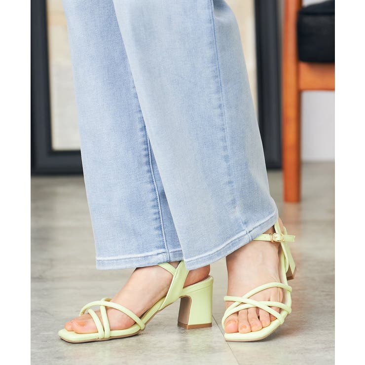 ライトイエロー | スクエアトゥストラップサンダル | a.v.v【WOMEN】