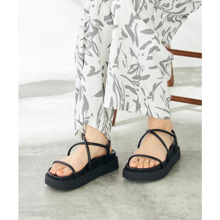 ブラック | 厚底ストラップサンダル | a.v.v【WOMEN】