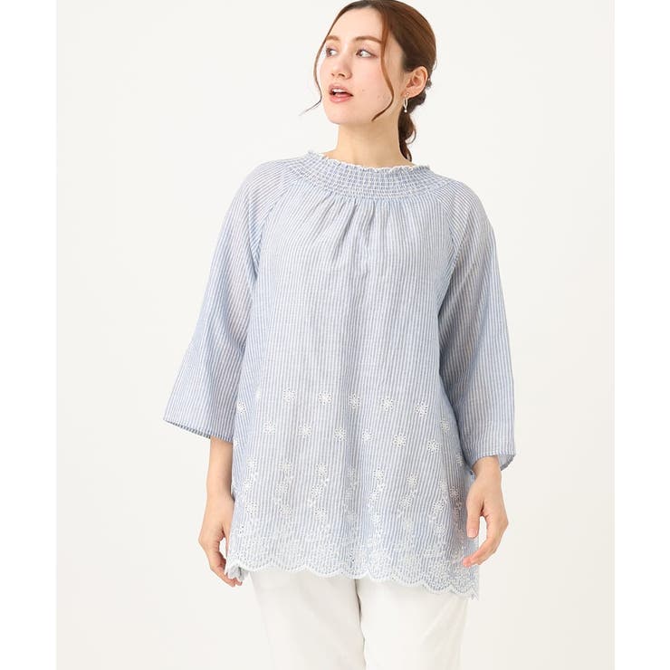 ライトブルー(50) | 【大きいサイズ】シャーリング刺繍ブラウス | eur3