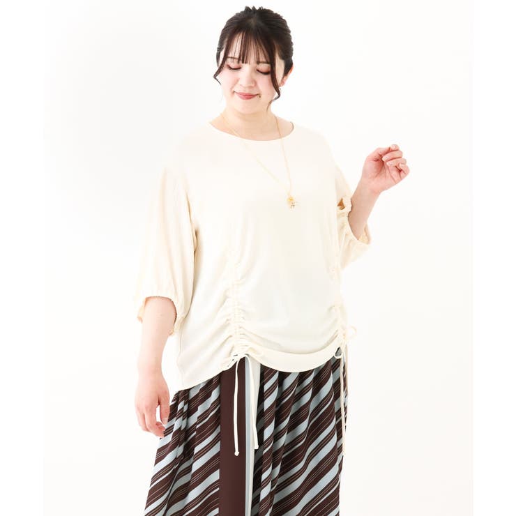 アイボリー(80) | 【大きいサイズ】スピンドルヘムブラウス | eur3