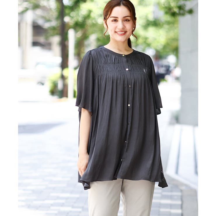 ダークグレー(93) | 【大きいサイズ/a.v.v×eur3】サテンシャーリングブラウス | eur3