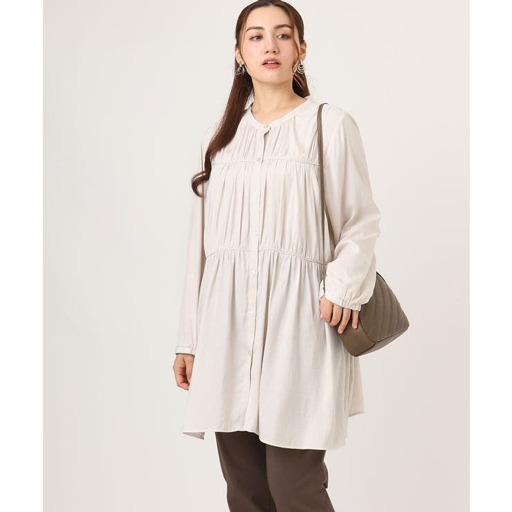 アイボリー(80) | 【大きいサイズ】サテンギャザーチュニック | eur3