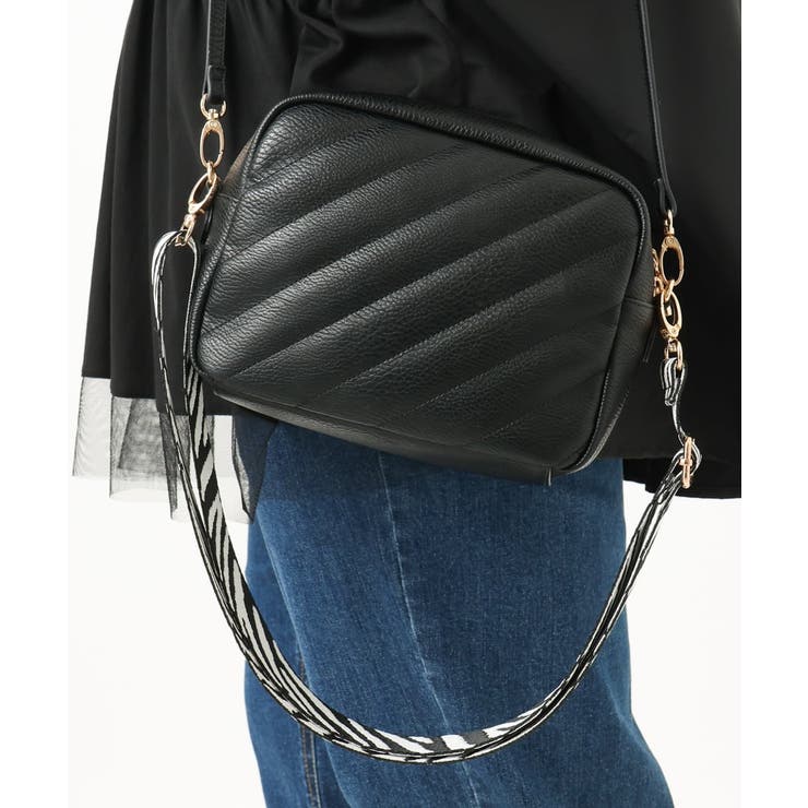 ブラック(94) | ステッチスクエアショルダーバッグ | eur3