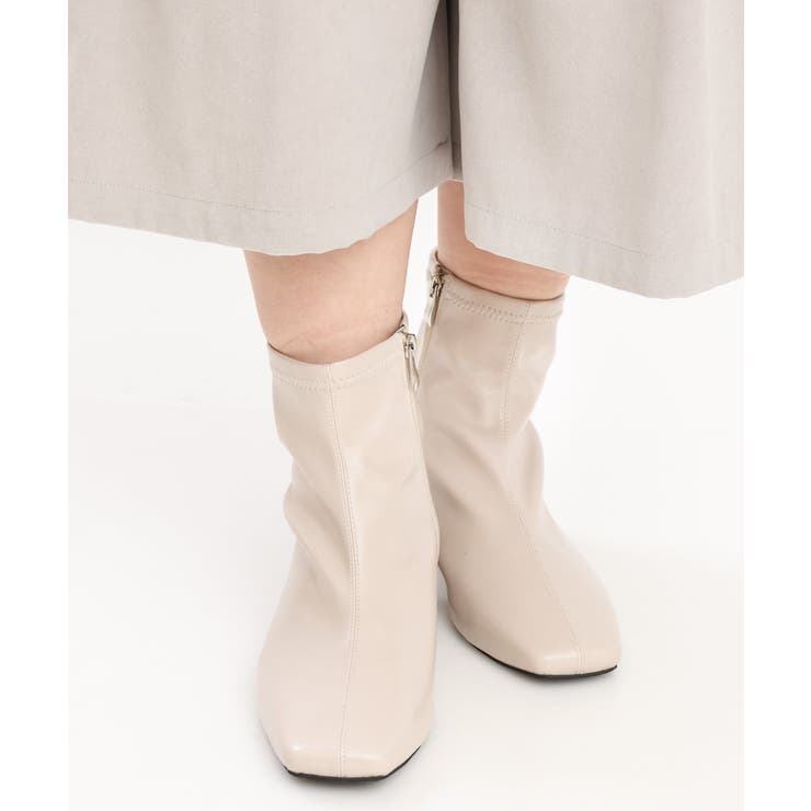 アイボリー(80) | 【幅広さんOK！ワイズ4E】スクエアトウブーツ | eur3