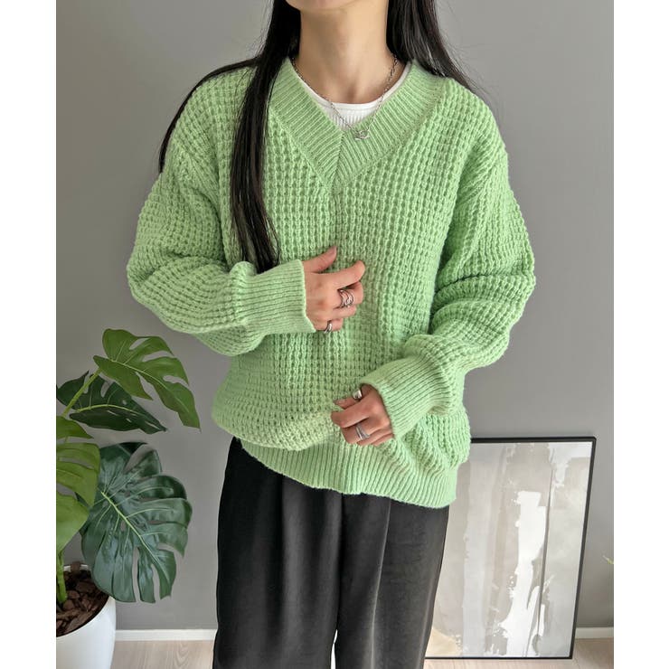 グリーン | ワッフル編みVネックルーズニット | Jewelobe