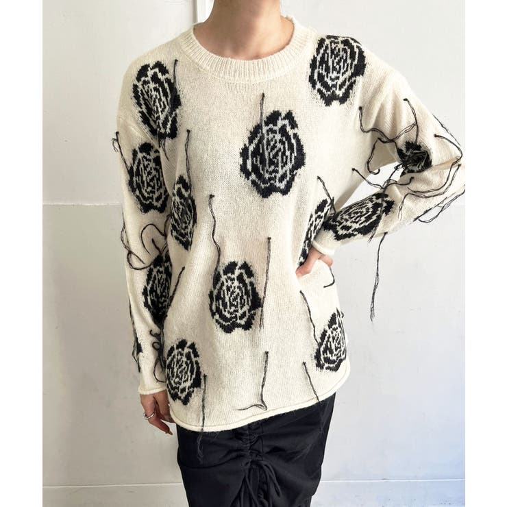 オフホワイト | ローズジャガードポイントフリンジルーズニット | Jewelobe