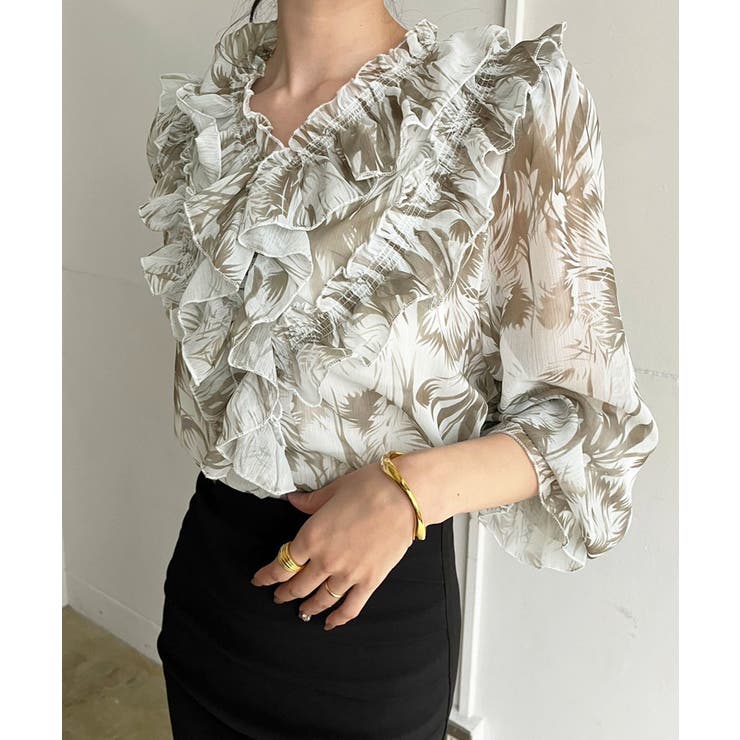 カーキ | パワーショルダーフリルシアートップス | Jewelobe