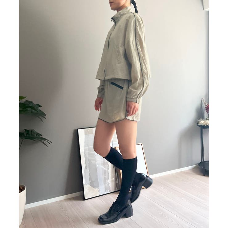 バイカラーパイピングナイロンタッチブルゾン＆ミニスカパンセットアップ | Jewelobe | 詳細画像13 