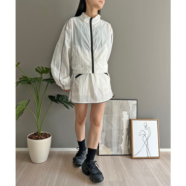 バイカラーパイピングナイロンタッチブルゾン＆ミニスカパンセットアップ | Jewelobe | 詳細画像2 