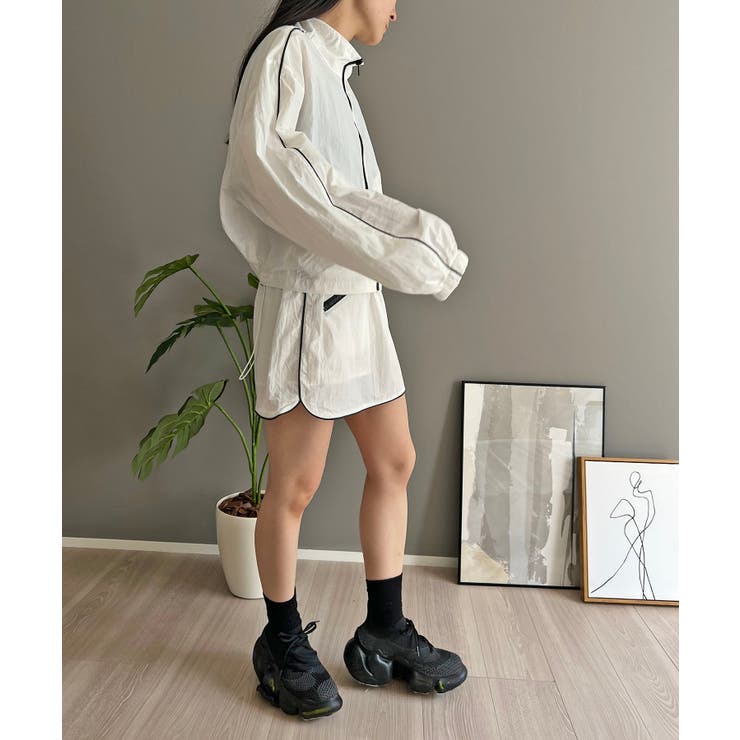 バイカラーパイピングナイロンタッチブルゾン＆ミニスカパンセットアップ | Jewelobe | 詳細画像3 