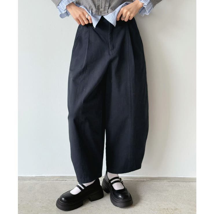 ネイビー | カーブシルエットクロップドパンツ | Jewelobe