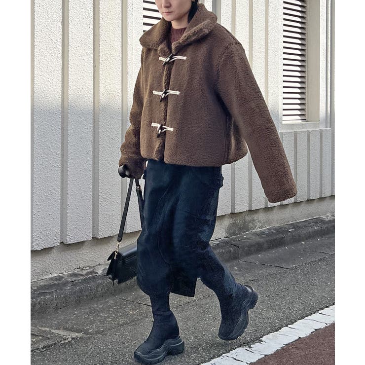 ブラウン | ベアボア中綿ショートダッフル | Jewelobe