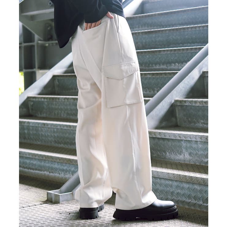 goat essence tuck wide pants スラックスモード2