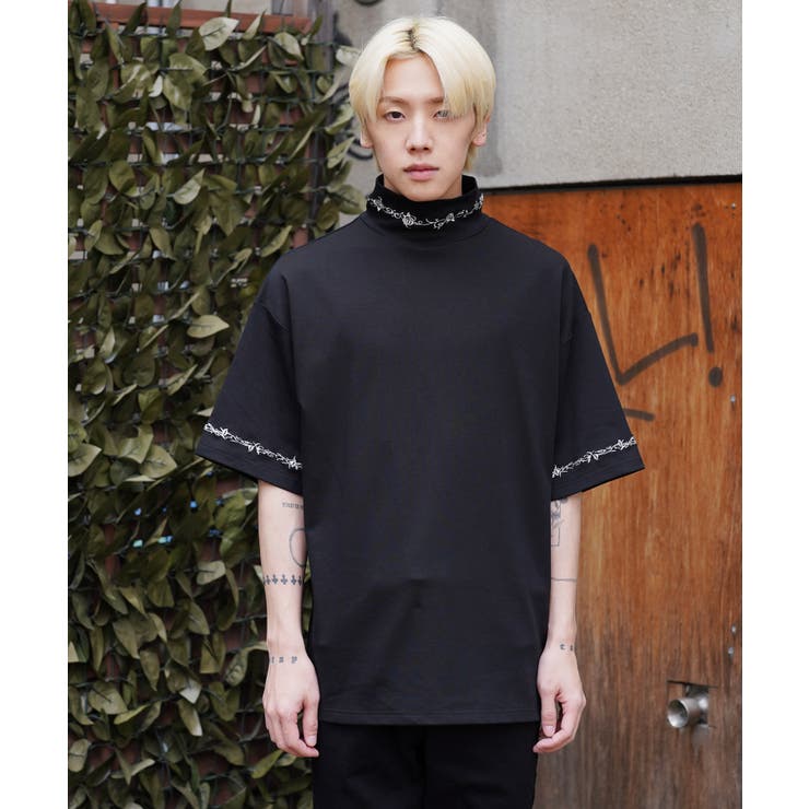 韓国 メンズ◇フラワー刺繍モックネックTシャツ◇[品番