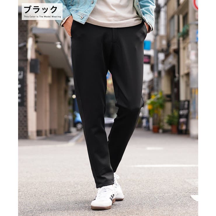 ブラック