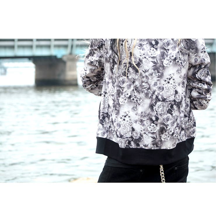 ◇SEANA(シーナ) フラワーサテンブルゾン◇ジャケット ヴィジュアル系 ◇SEANA(シーナ) フラワーサテンブルゾン◇ジャケット ヴィジュアル系