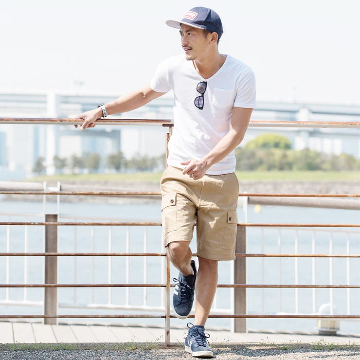 ◇サングラスプリントポケット付VネックTシャツ◇Tシャツ メンズ 半袖