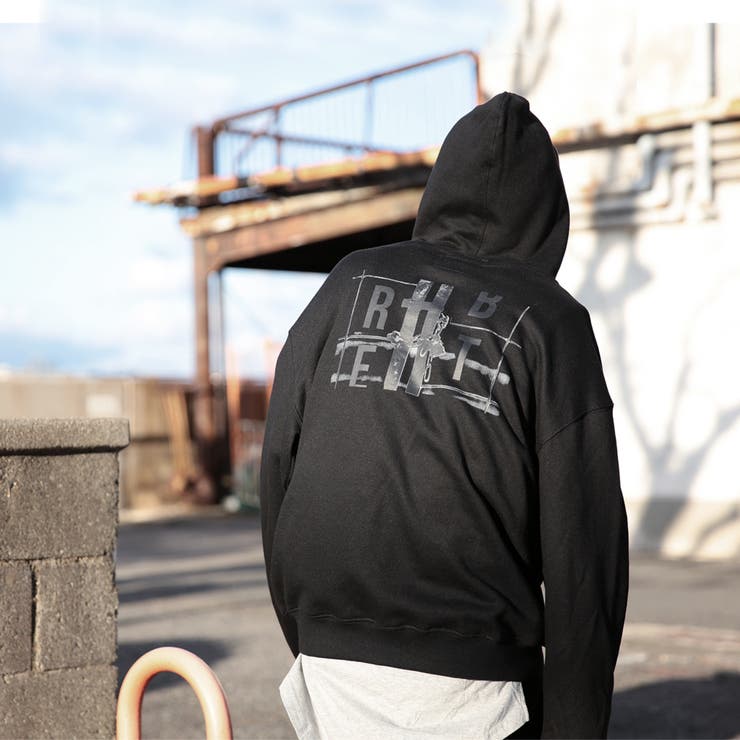 ◇REBTRAIT バックフォトプリントBIGプルパーカー◇パーカー