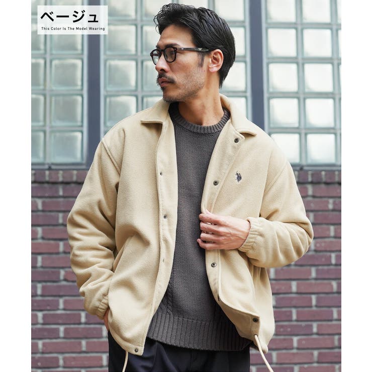 ベージュ
