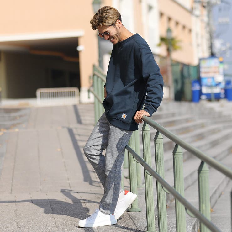 ◇Carhartt(カーハート)ポケット付きクルーネックスウェット