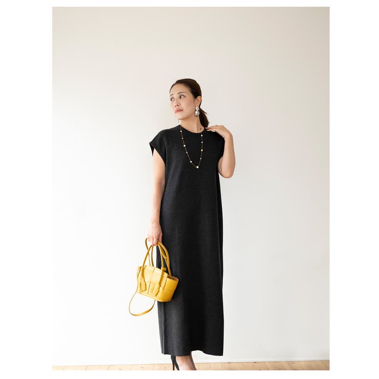 ニットワンピース フレンチスリーブ ポケット付き ウール混 Iライン