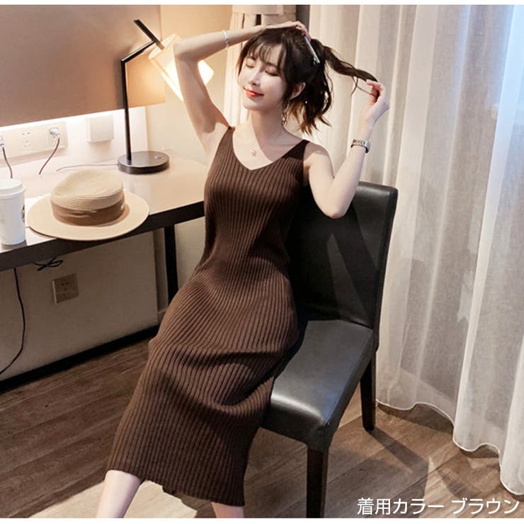 ピンクベージュ