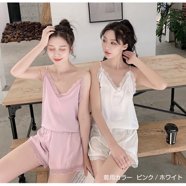 ベージュ