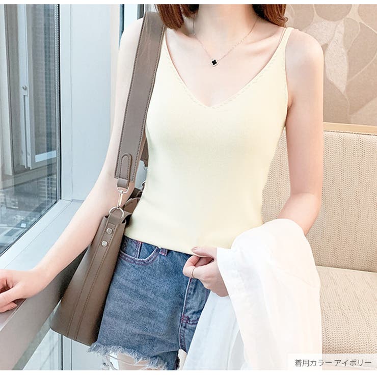 グレー