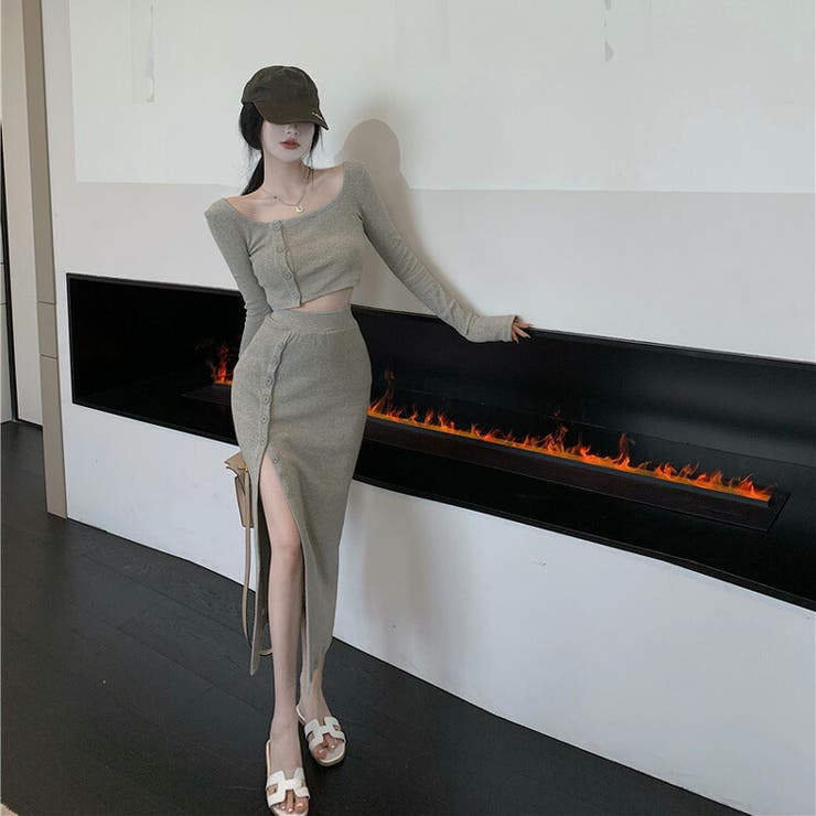 セットアップ 全2色 クロップド丈トップスとスカート上下セット セットアップ 全2色 クロップド丈トップスとスカート上下セット