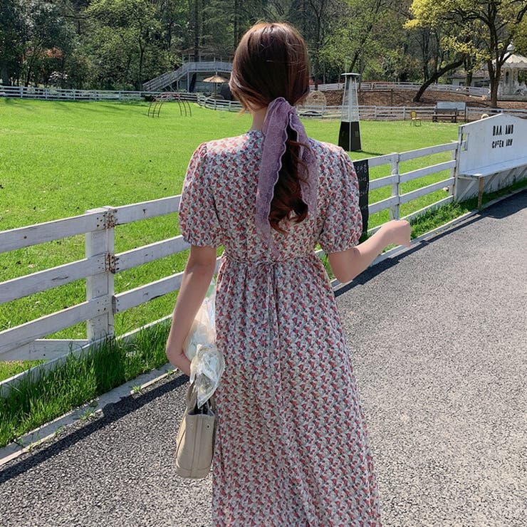 小花柄ワンピース 全2色 シフォンワンピース 品番 Jsfw Js Fashion ジェーエスファッション のレディースファッション通販 Shoplist ショップリスト