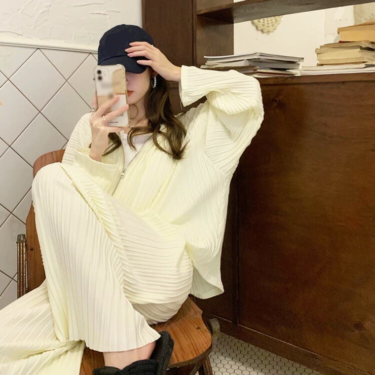 セットアップ プリーツパーカーとロングパンツ上下セット 長袖[品番  