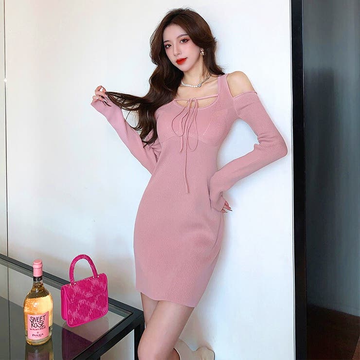 ＊大人気＊　ニットワンピース　ピンク ワンショル サイズF ワンピース セクシー スウィート ニット 長袖 ワンショルダー 肩