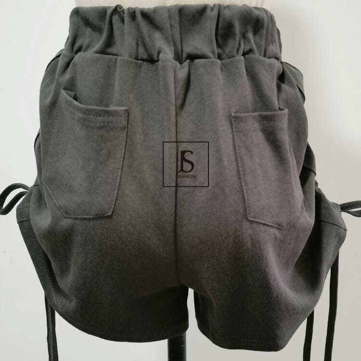 ❣️人気 新品未使用ジャザサイズ ショートパンツ黒 サイズXS(日本サイズS) SHEIN】ブラックレザーショートパンツ 黒 皮 XSサイズ ミニ丈