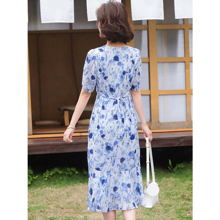 人気✨アンタイトル ジオメ柄 マーメイドワンピース ウエストリボン 美品 １ 楽天市場】【通勤きれいめ】ビンテージ風ジオメ柄 ボウタイ