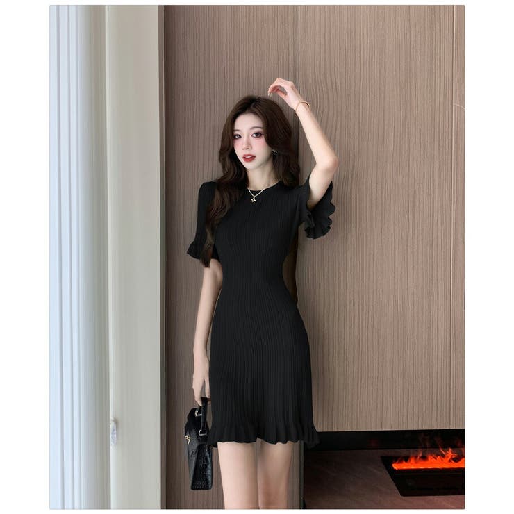 サイズコメントください♡黒のミニワンピース 長袖 フリル付き 楽天市場】レディース服 黒無地 フリルワンピース ミニ丈