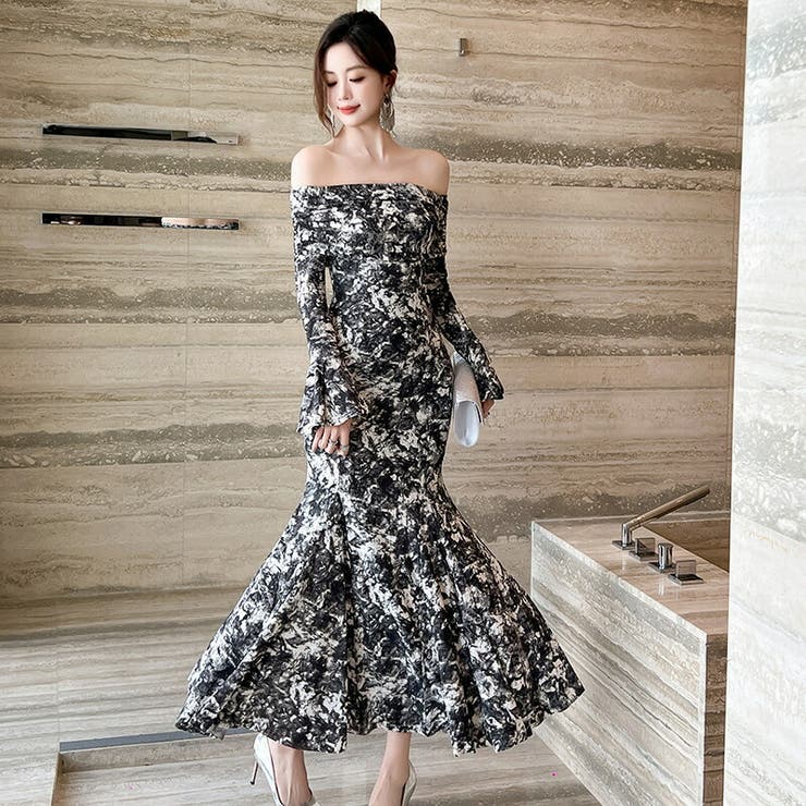 ニュアンス柄ホルターネックシアーワンピース SET]ニュアンス柄ホルターネックシアーワンピース+ニュアンス柄